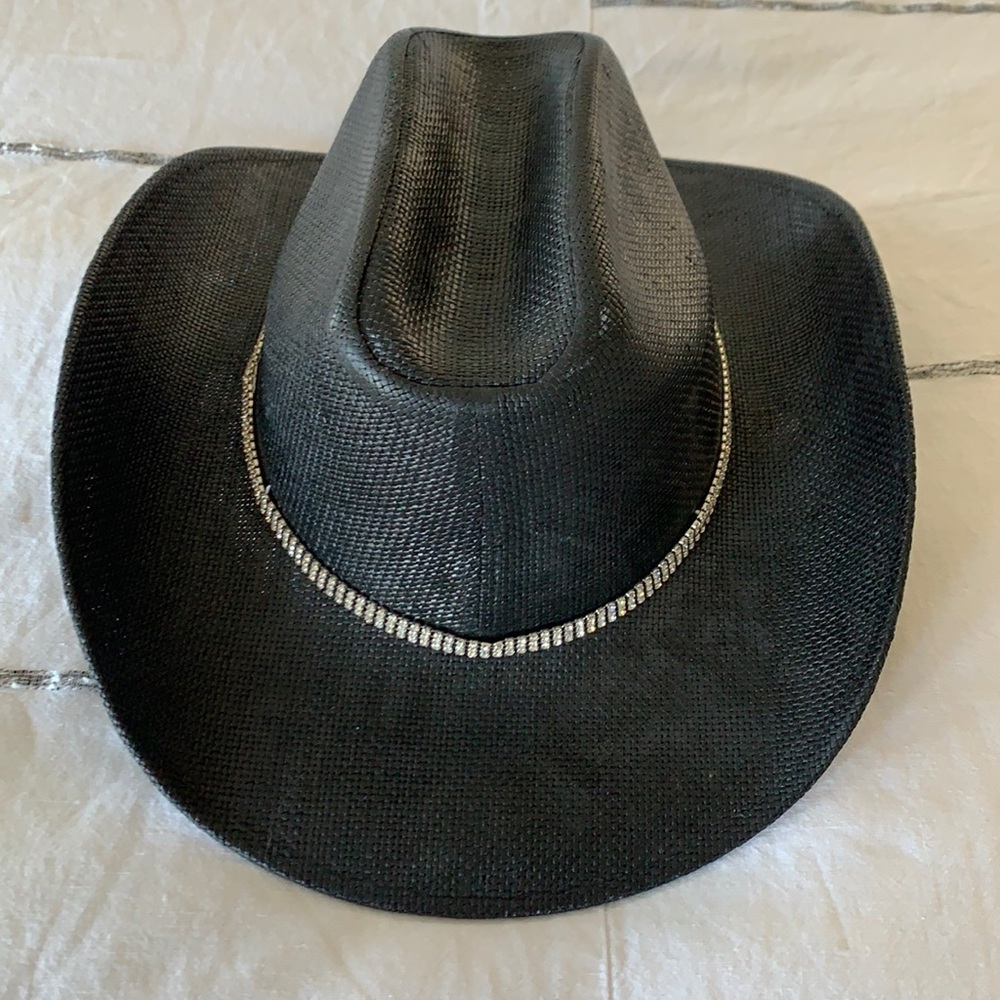 New adorable cowgirl hat with rhinestone band.